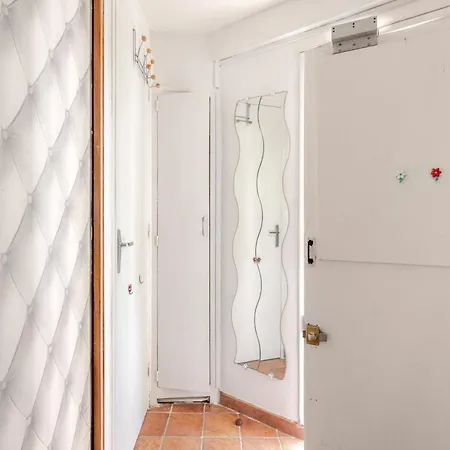 Apartment Coquette Maisonnette Place Denfert-rochereau Paris